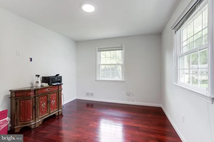 1348 Macbeth St, Mclean, Virginia 22102