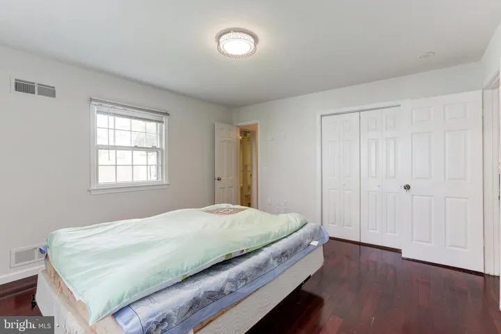 1348 Macbeth St, Mclean, Virginia 22102