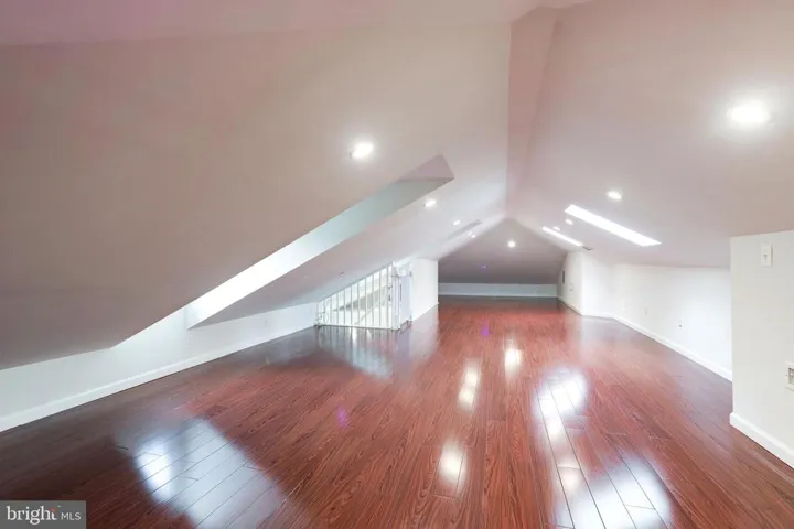 1348 Macbeth St, Mclean, Virginia 22102