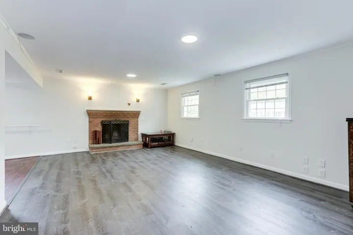 1348 Macbeth St, Mclean, Virginia 22102