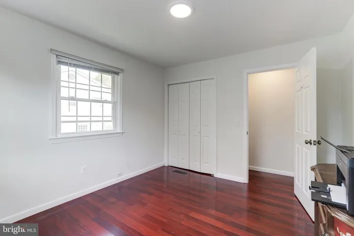 1348 Macbeth St, Mclean, Virginia 22102