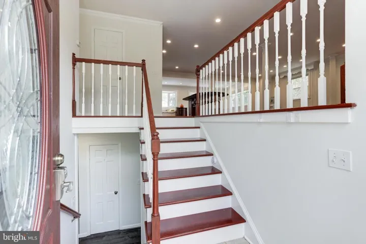 1348 Macbeth St, Mclean, Virginia 22102
