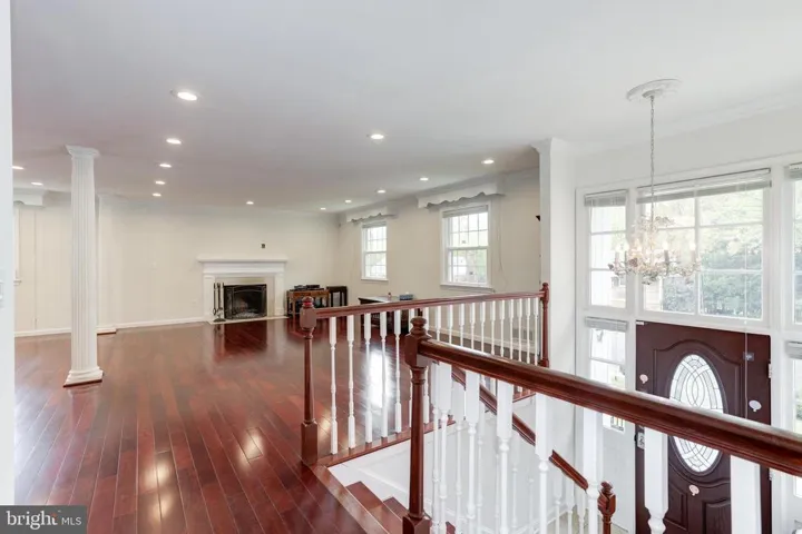 1348 Macbeth St, Mclean, Virginia 22102