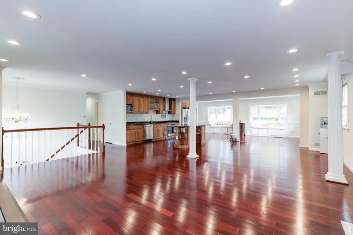 1348 Macbeth St, Mclean, Virginia 22102