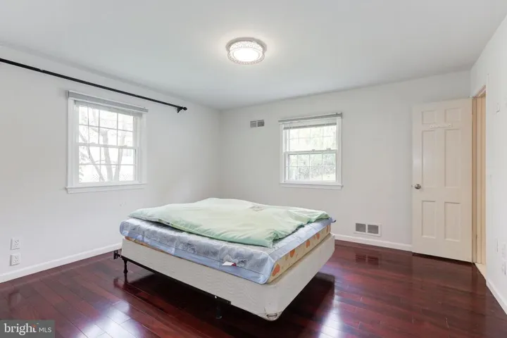1348 Macbeth St, Mclean, Virginia 22102