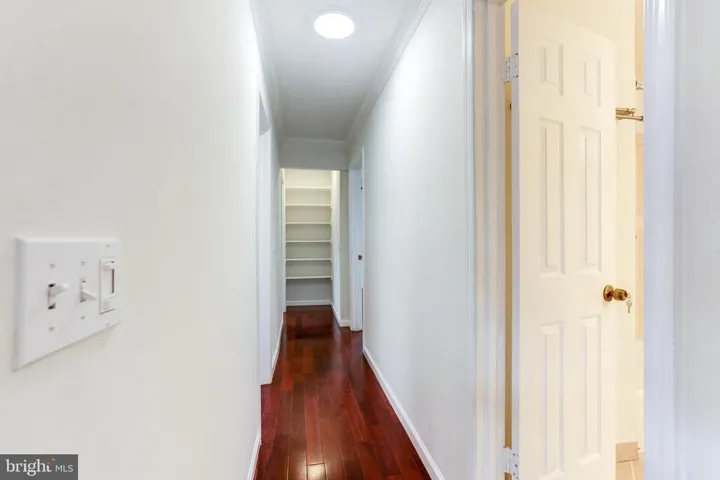 1348 Macbeth St, Mclean, Virginia 22102