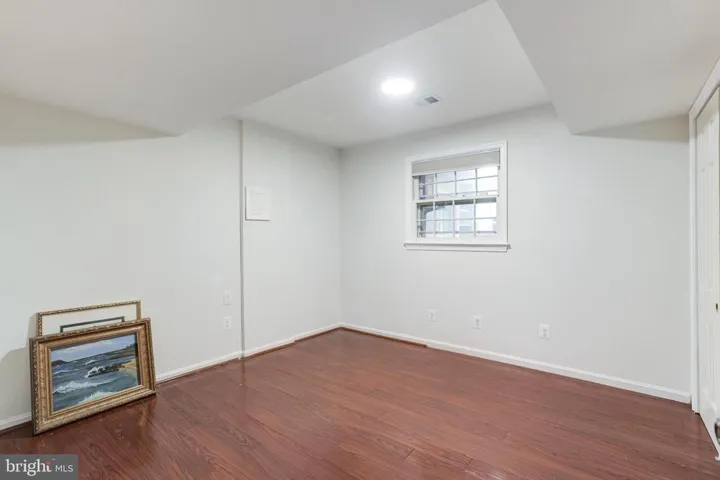 1348 Macbeth St, Mclean, Virginia 22102