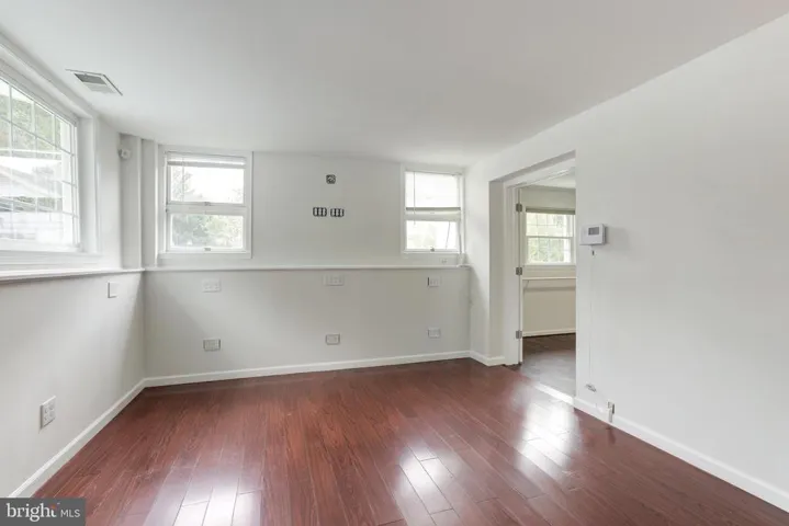 1348 Macbeth St, Mclean, Virginia 22102