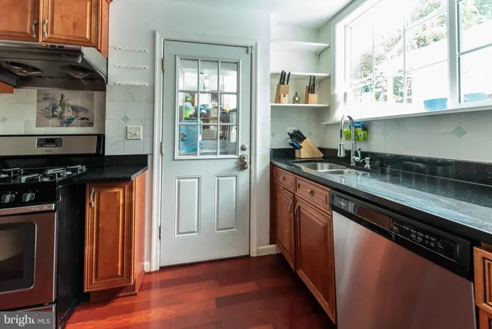 1348 Macbeth St, Mclean, Virginia 22102