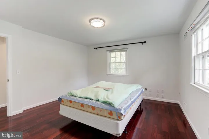 1348 Macbeth St, Mclean, Virginia 22102