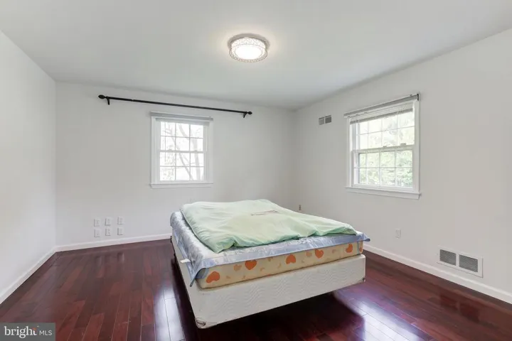 1348 Macbeth St, Mclean, Virginia 22102