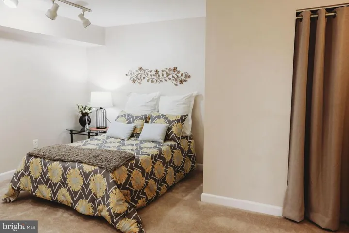7214 Parsons Ct, Alexandria, Virginia 22306