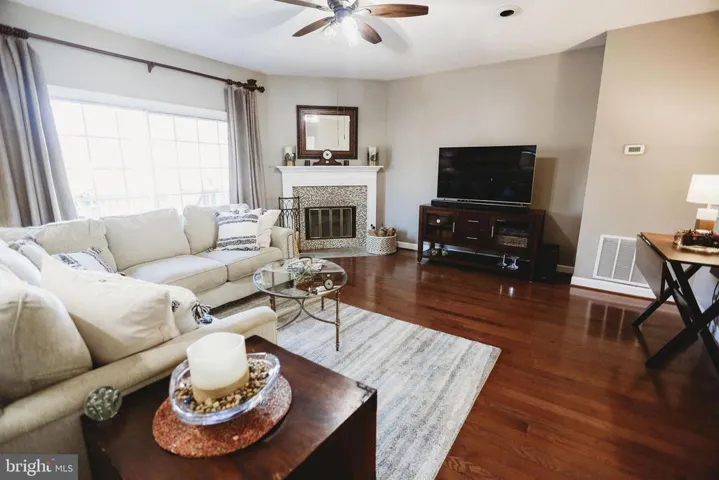 7214 Parsons Ct, Alexandria, Virginia 22306