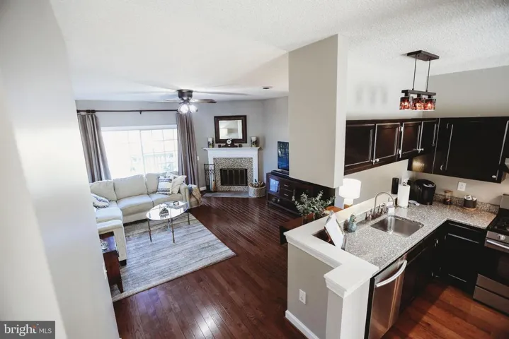 7214 Parsons Ct, Alexandria, Virginia 22306