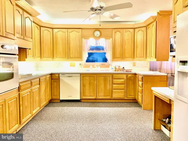2004 Prices Ln, Alexandria, Virginia 22308