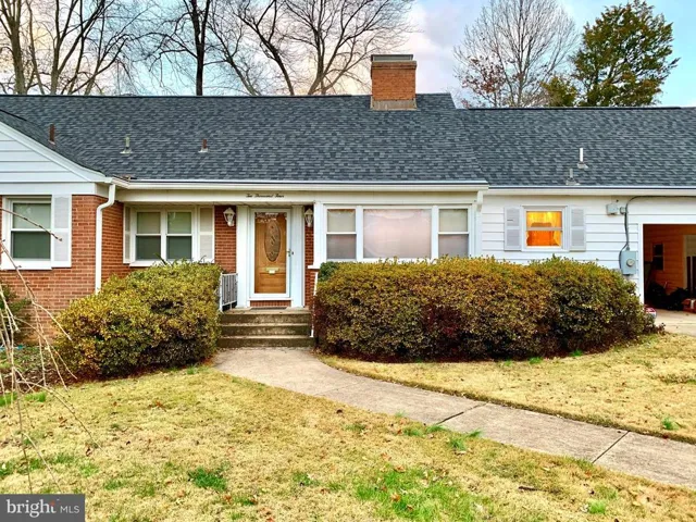 2004 Prices Ln, Alexandria, Virginia 22308