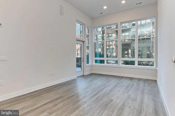 1761 Old Meadow Rd #121, Mclean, Virginia 22102