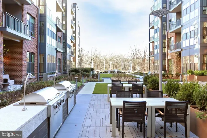 1761 Old Meadow Rd #121, Mclean, Virginia 22102