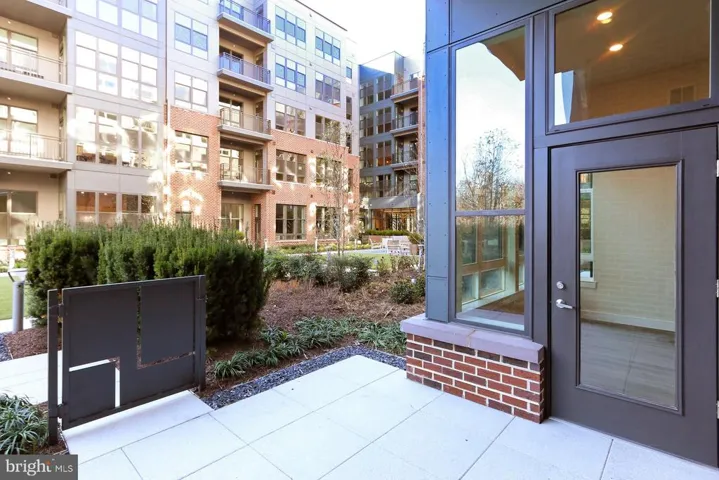 1761 Old Meadow Rd #121, Mclean, Virginia 22102