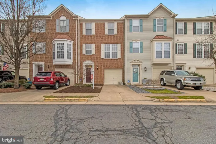 8235 Lamberts Ln, Alexandria, Virginia 22309