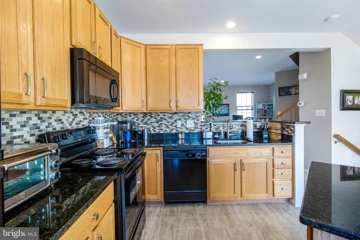 8235 Lamberts Ln, Alexandria, Virginia 22309