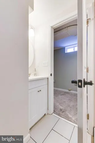 6821 Radcliffe Dr, Alexandria, Virginia 22307