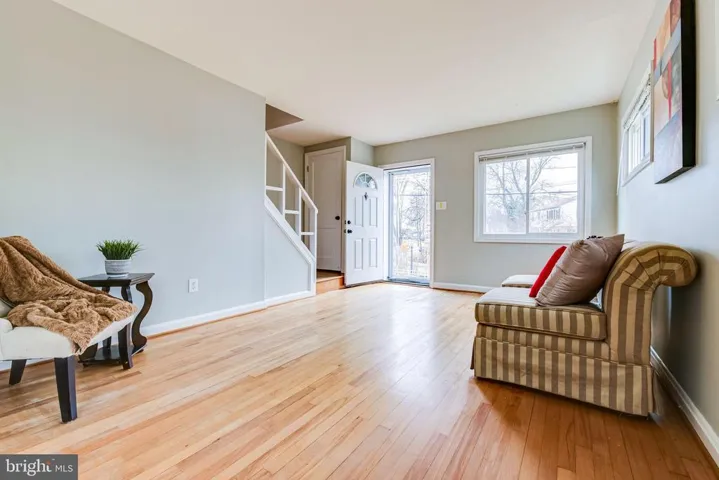 6821 Radcliffe Dr, Alexandria, Virginia 22307
