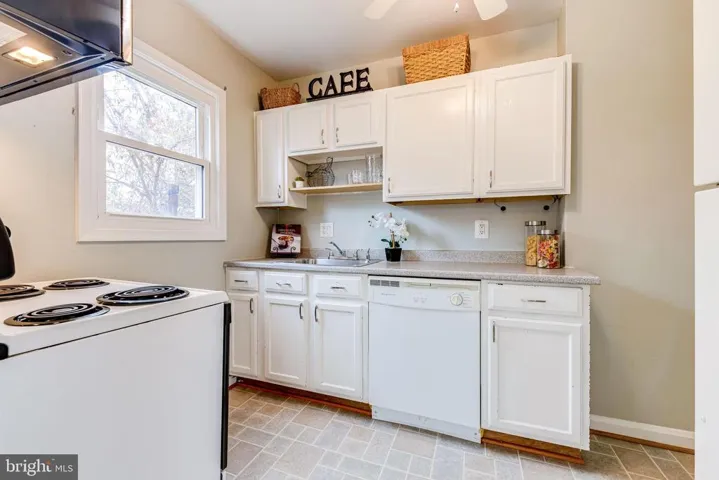 6821 Radcliffe Dr, Alexandria, Virginia 22307