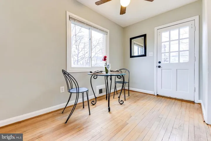 6821 Radcliffe Dr, Alexandria, Virginia 22307