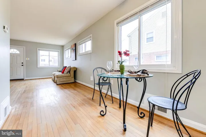 6821 Radcliffe Dr, Alexandria, Virginia 22307
