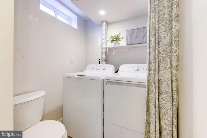 6821 Radcliffe Dr, Alexandria, Virginia 22307