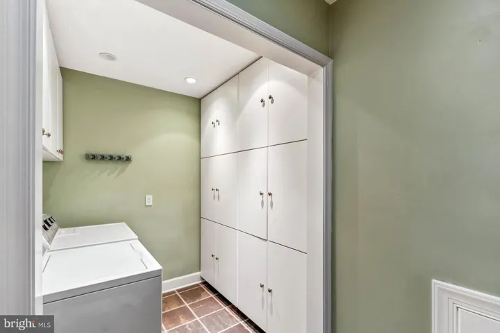 6724 Rolfs Rd, Falls Church, Virginia 22042
