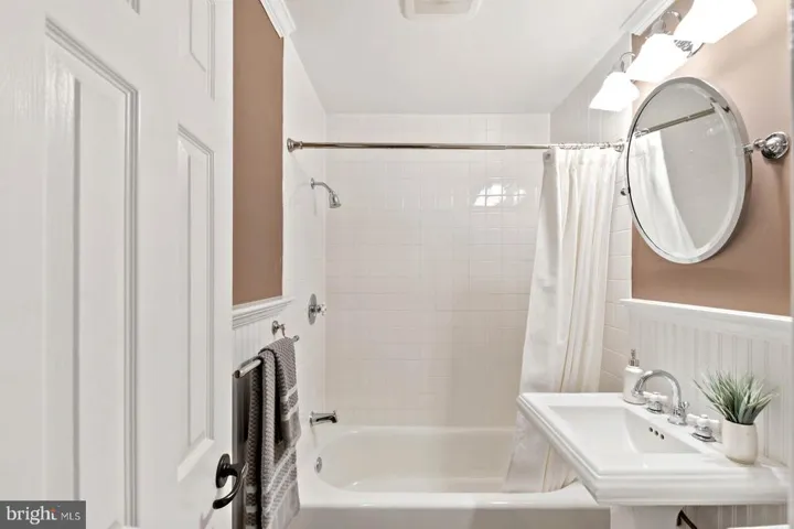 6724 Rolfs Rd, Falls Church, Virginia 22042