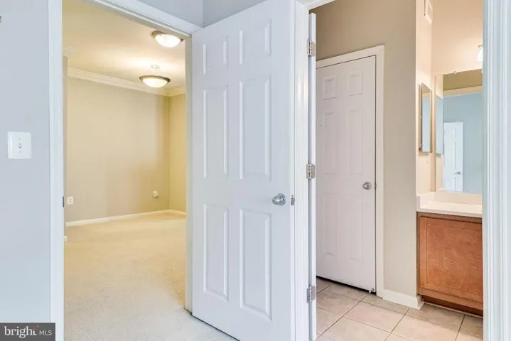 4862 Eisenhower Ave #363, Alexandria, Virginia 22304