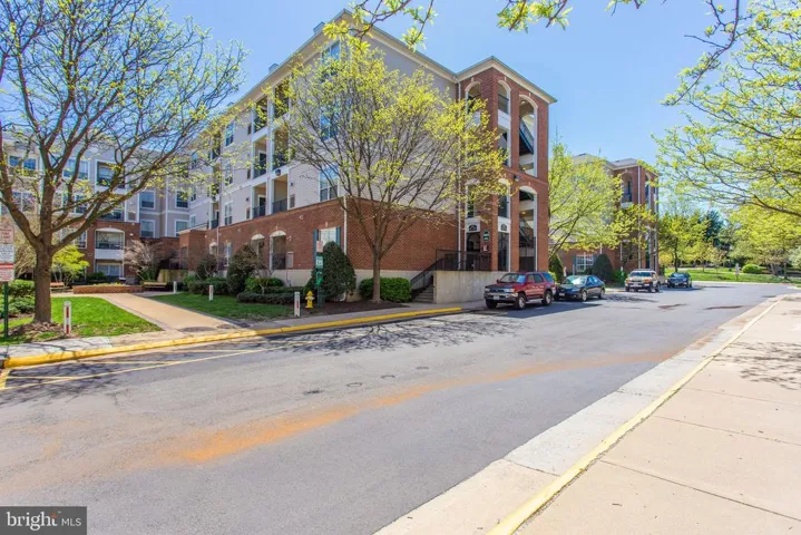 4862 Eisenhower Ave #363, Alexandria, Virginia 22304