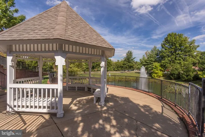 4862 Eisenhower Ave #363, Alexandria, Virginia 22304