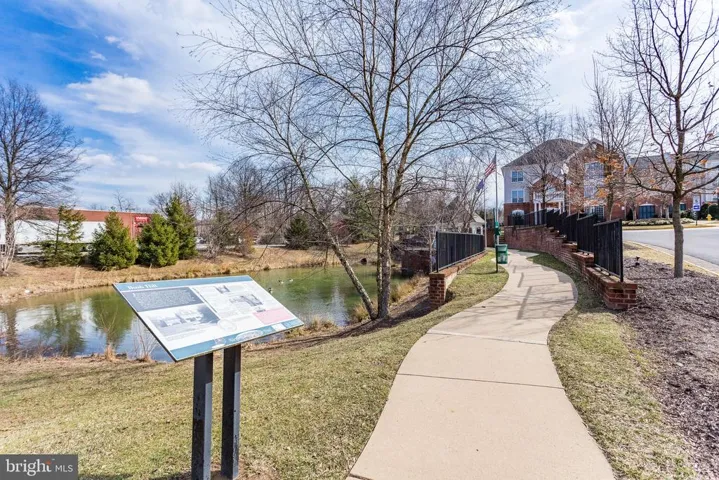 4862 Eisenhower Ave #363, Alexandria, Virginia 22304