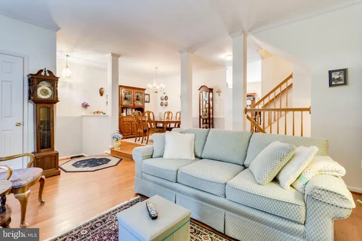 6328 Dunman Way, Alexandria, Virginia 22315