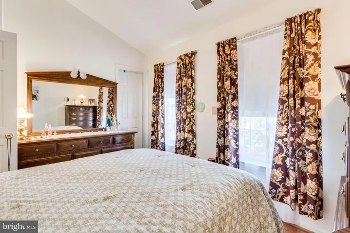 6328 Dunman Way, Alexandria, Virginia 22315
