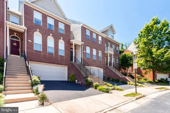 6328 Dunman Way, Alexandria, Virginia 22315