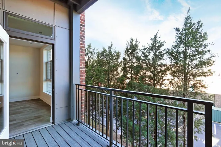 1761 Old Meadow Rd #214, Mclean, Virginia 22102