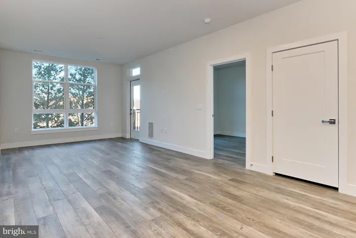 1761 Old Meadow Rd #214, Mclean, Virginia 22102