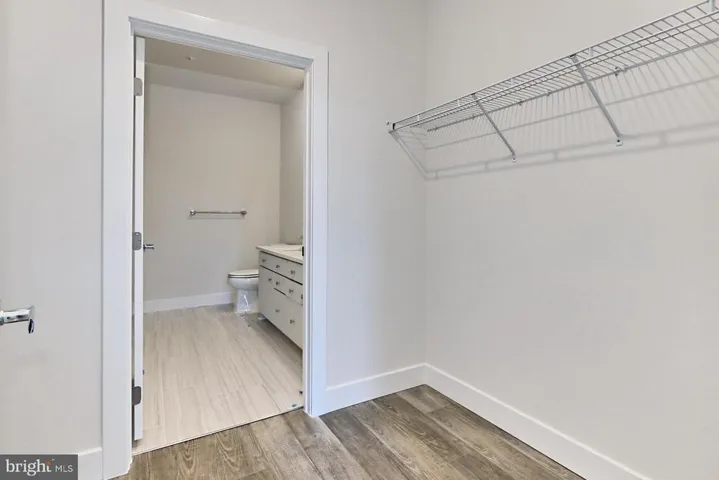 1761 Old Meadow Rd #214, Mclean, Virginia 22102