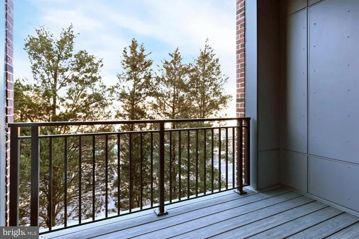 1761 Old Meadow Rd #214, Mclean, Virginia 22102