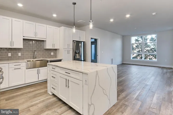1761 Old Meadow Rd #214, Mclean, Virginia 22102