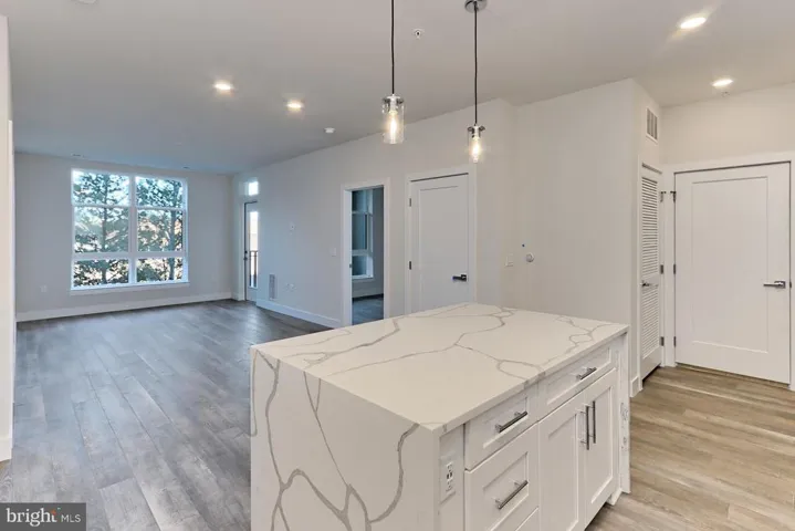 1761 Old Meadow Rd #214, Mclean, Virginia 22102