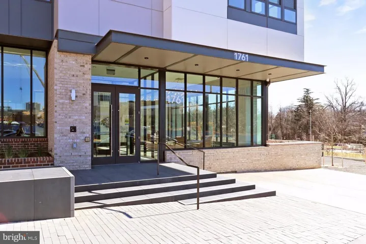 1761 Old Meadow Rd #214, Mclean, Virginia 22102