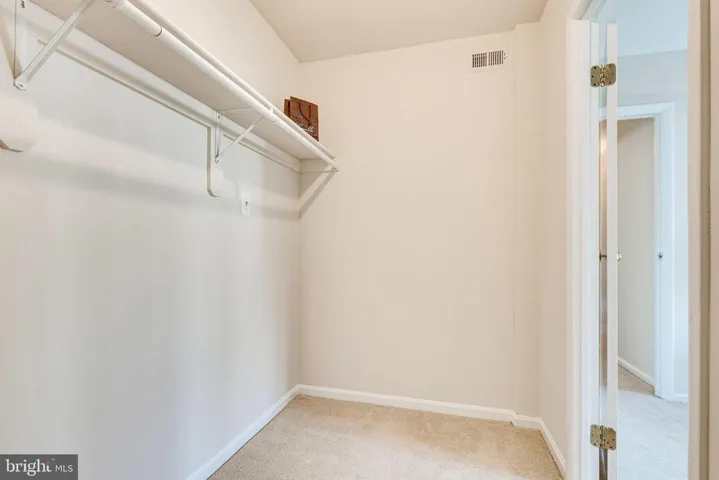 5201 Duke St #102, Alexandria, Virginia 22304