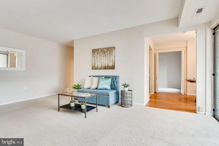 5201 Duke St #102, Alexandria, Virginia 22304