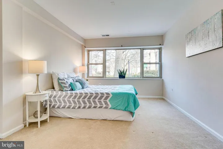 5201 Duke St #102, Alexandria, Virginia 22304